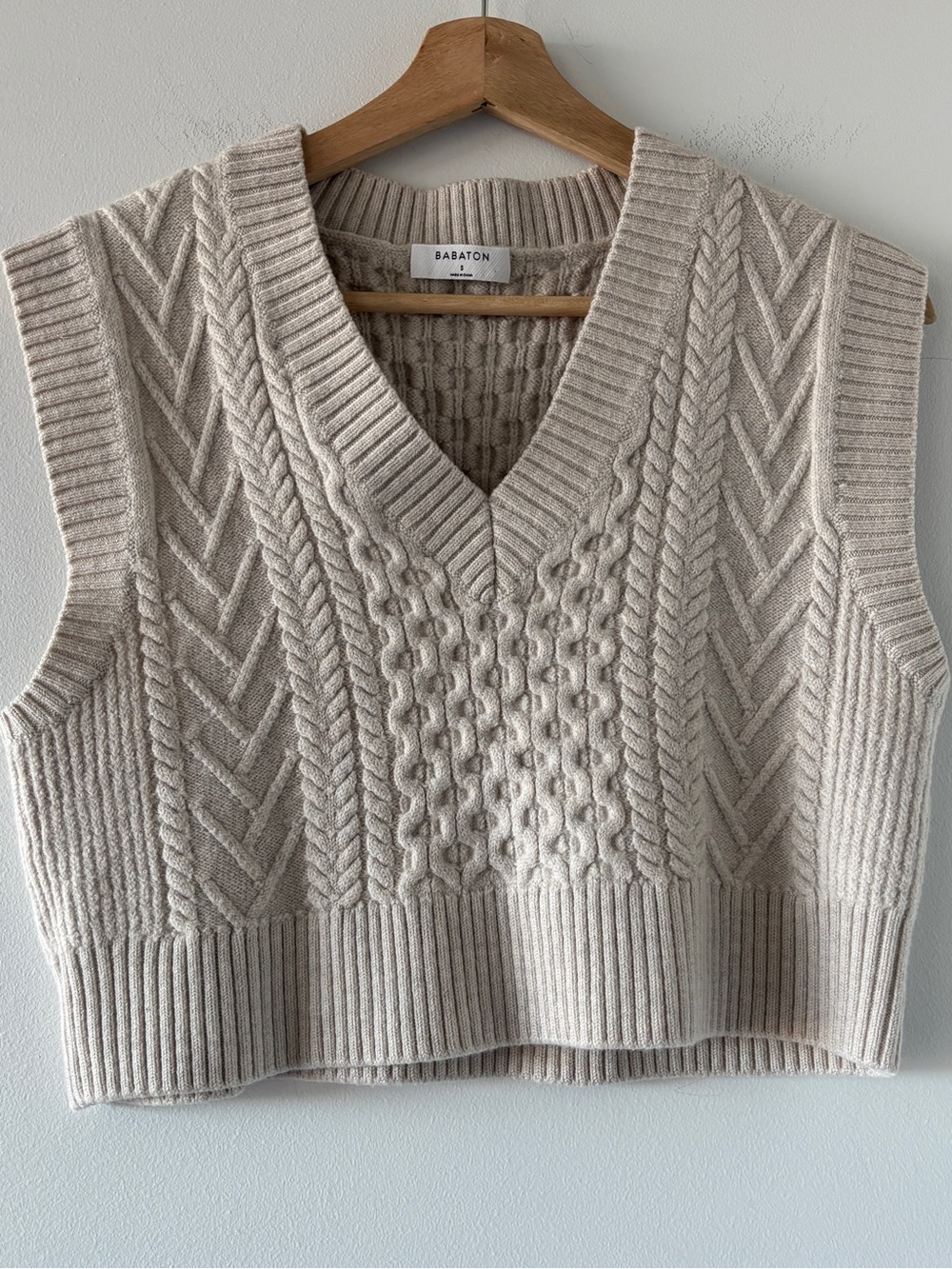Aritzia Babaton Emporia Merino Wool Sweater Vest